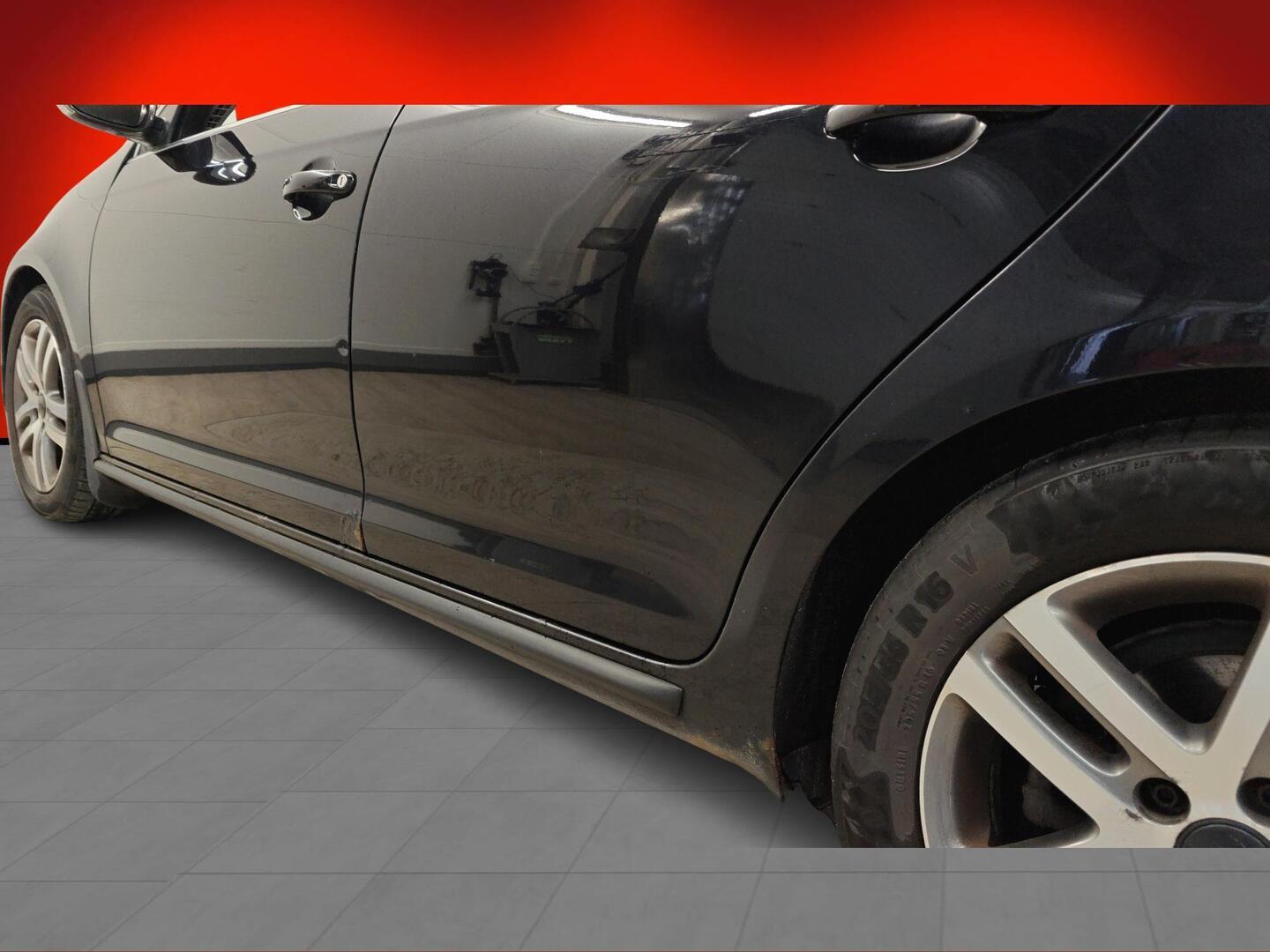 VOLKSWAGEN Golf 2011