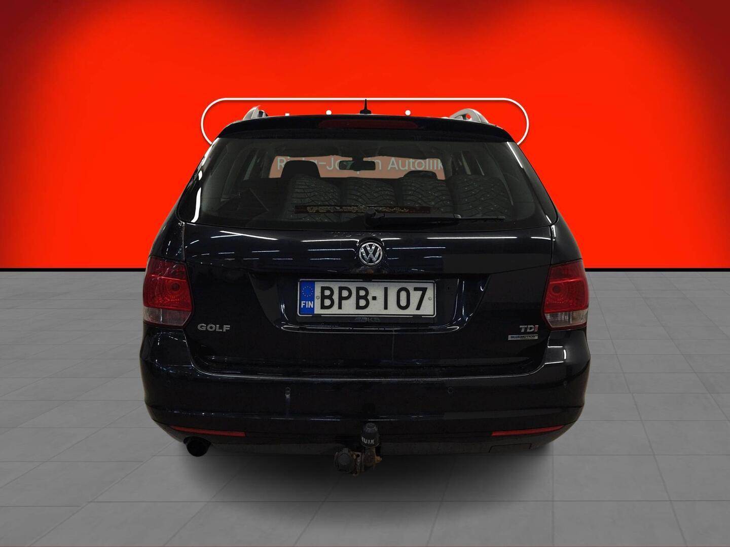 VOLKSWAGEN Golf 2011