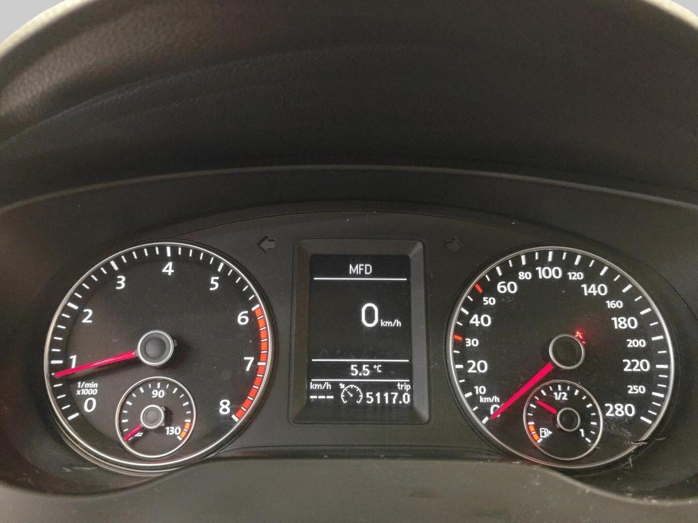 VOLKSWAGEN Jetta 2012