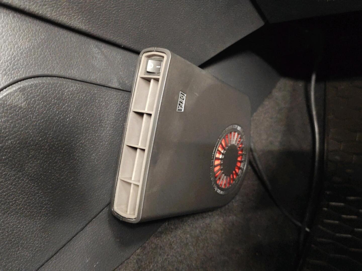 VOLKSWAGEN Jetta 2012