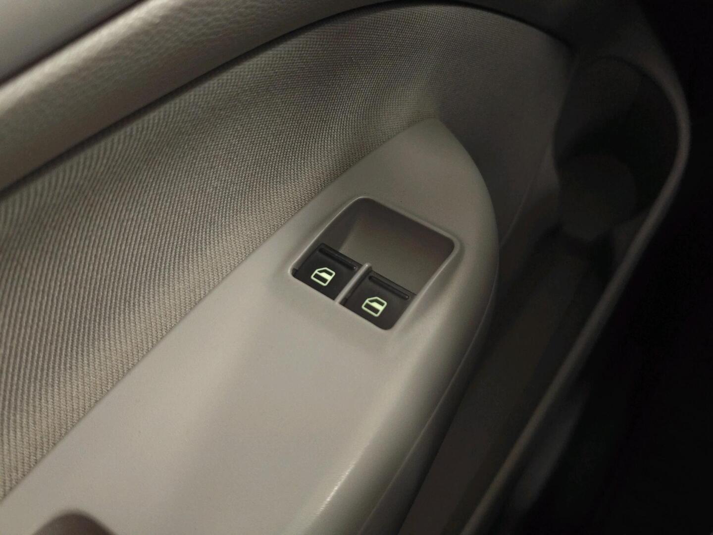 SKODA Octavia 2011