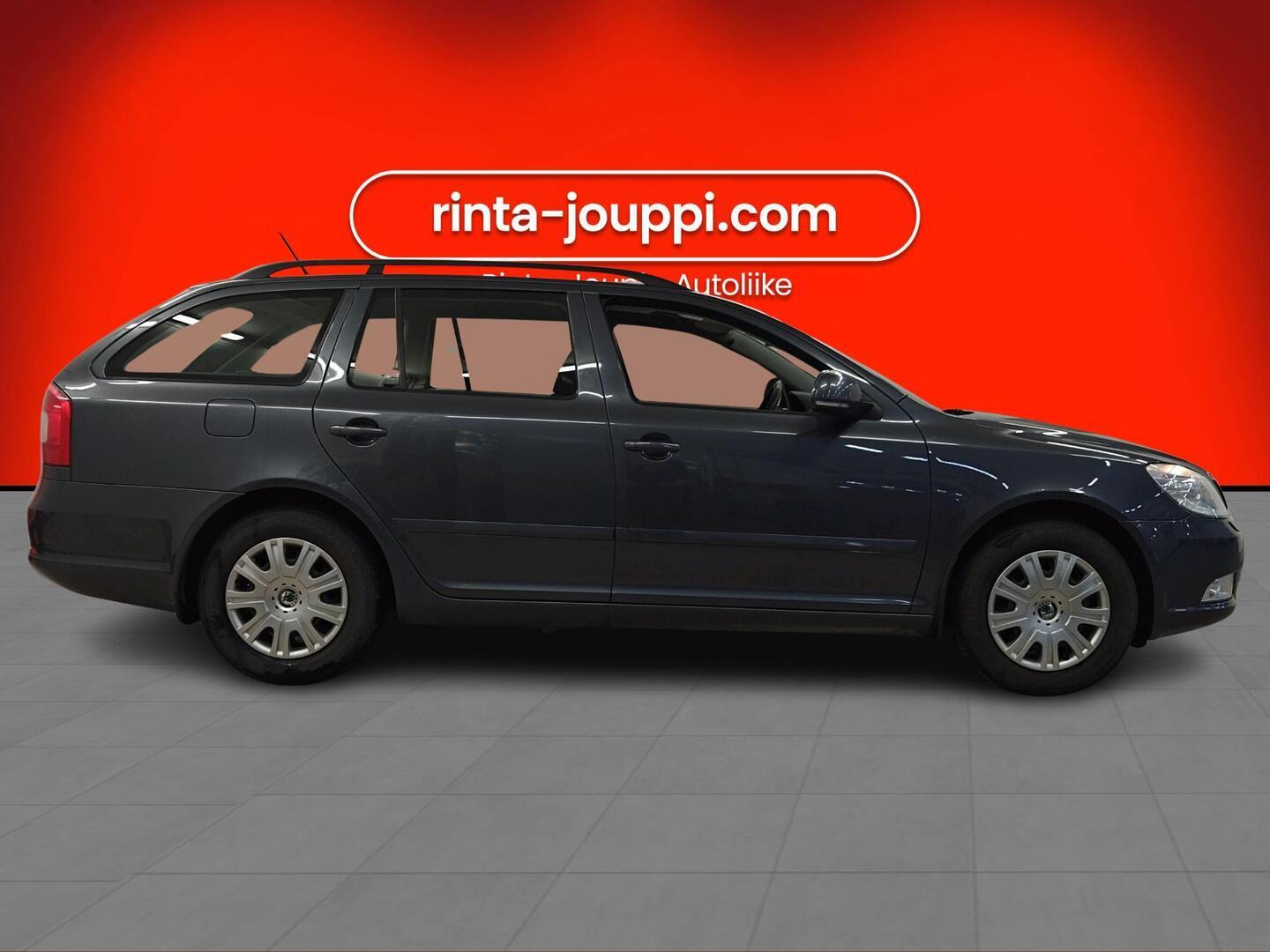 SKODA Octavia 2011