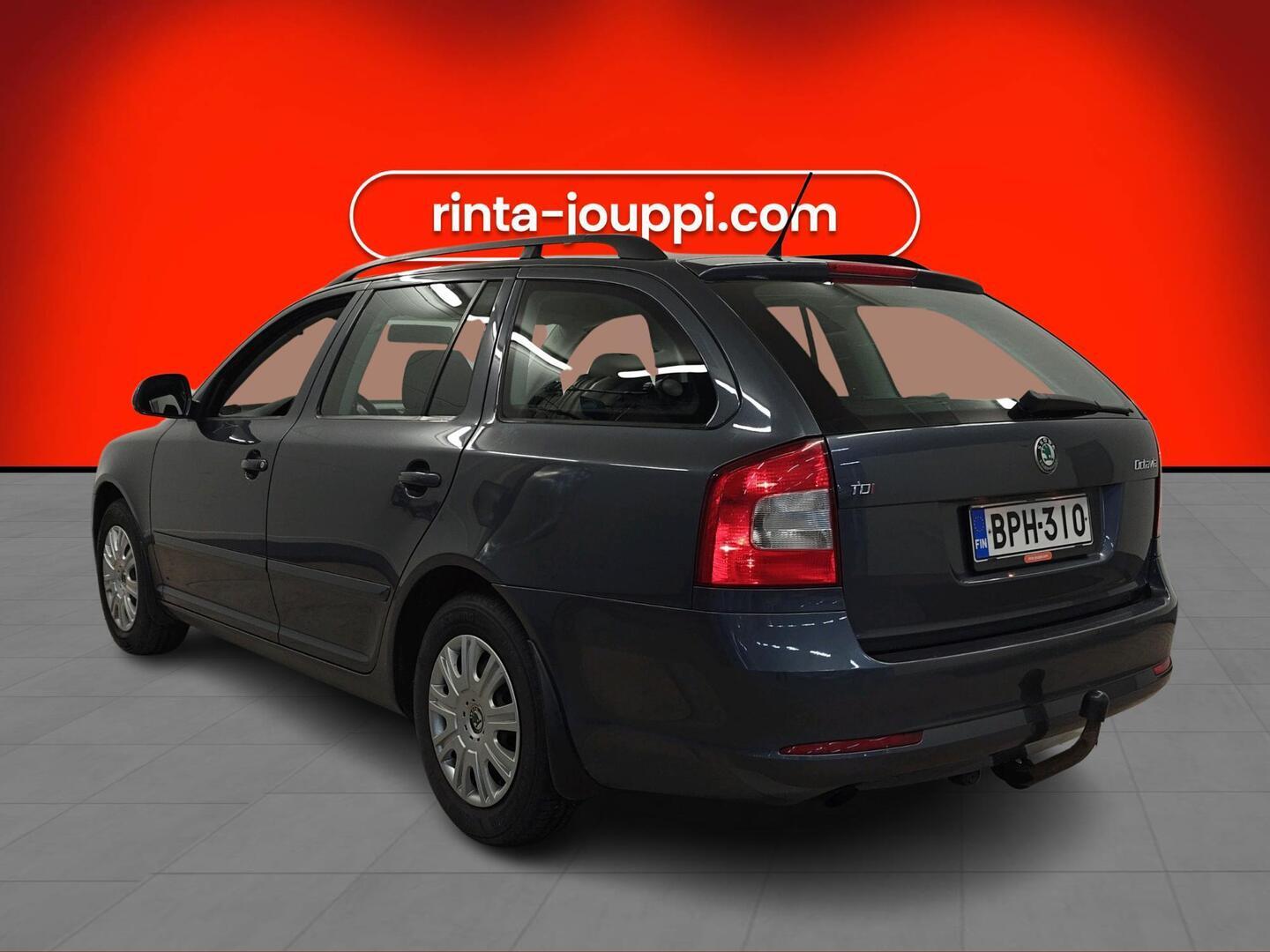 SKODA Octavia 2011