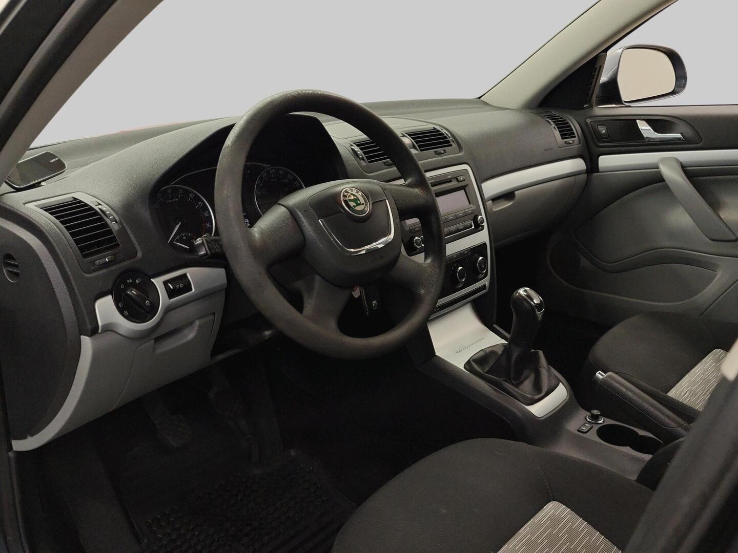 SKODA Octavia 2011