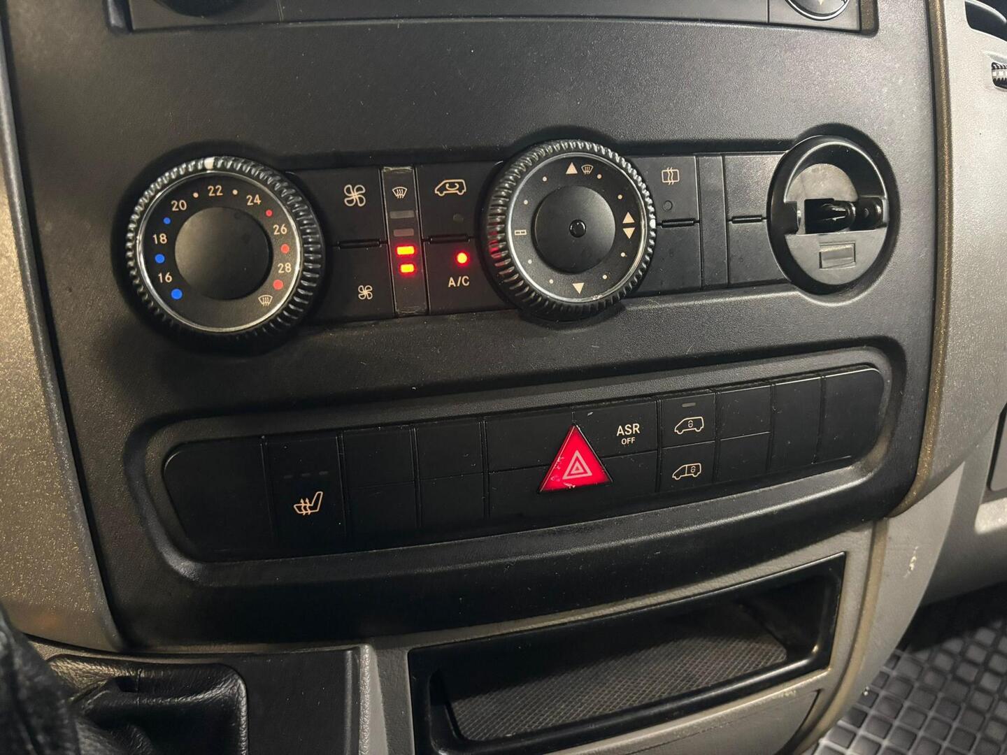 MERCEDES-BENZ Sprinter 2012