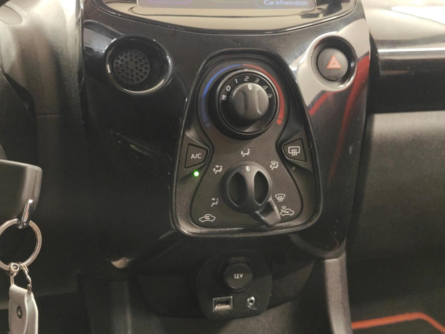 TOYOTA AYGO 2014