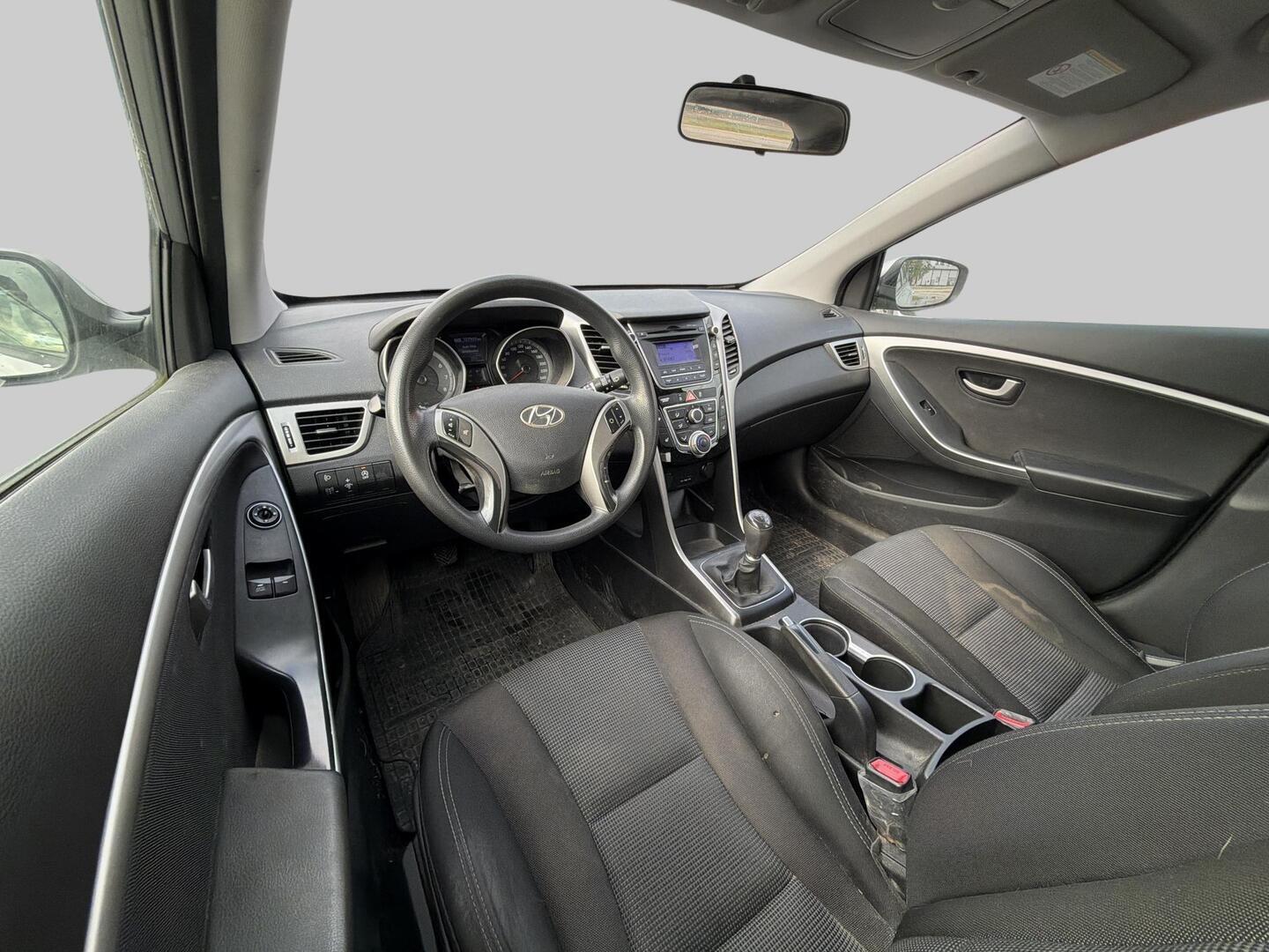 HYUNDAI i30 5d 2013