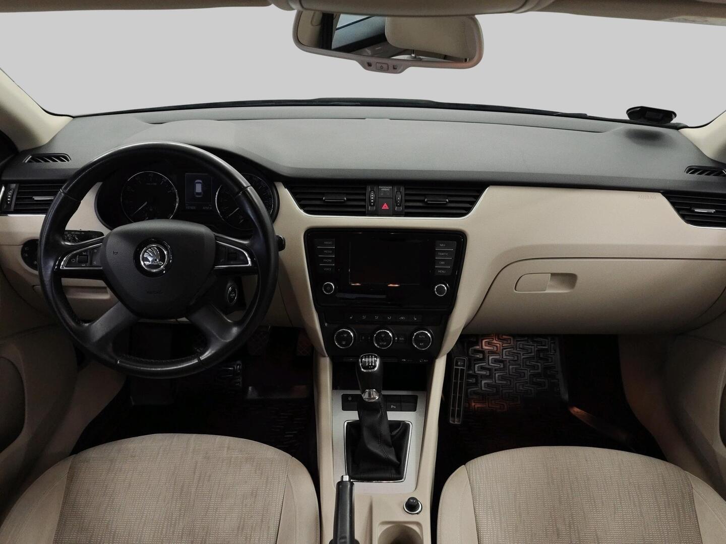 SKODA OCTAVIA 2015