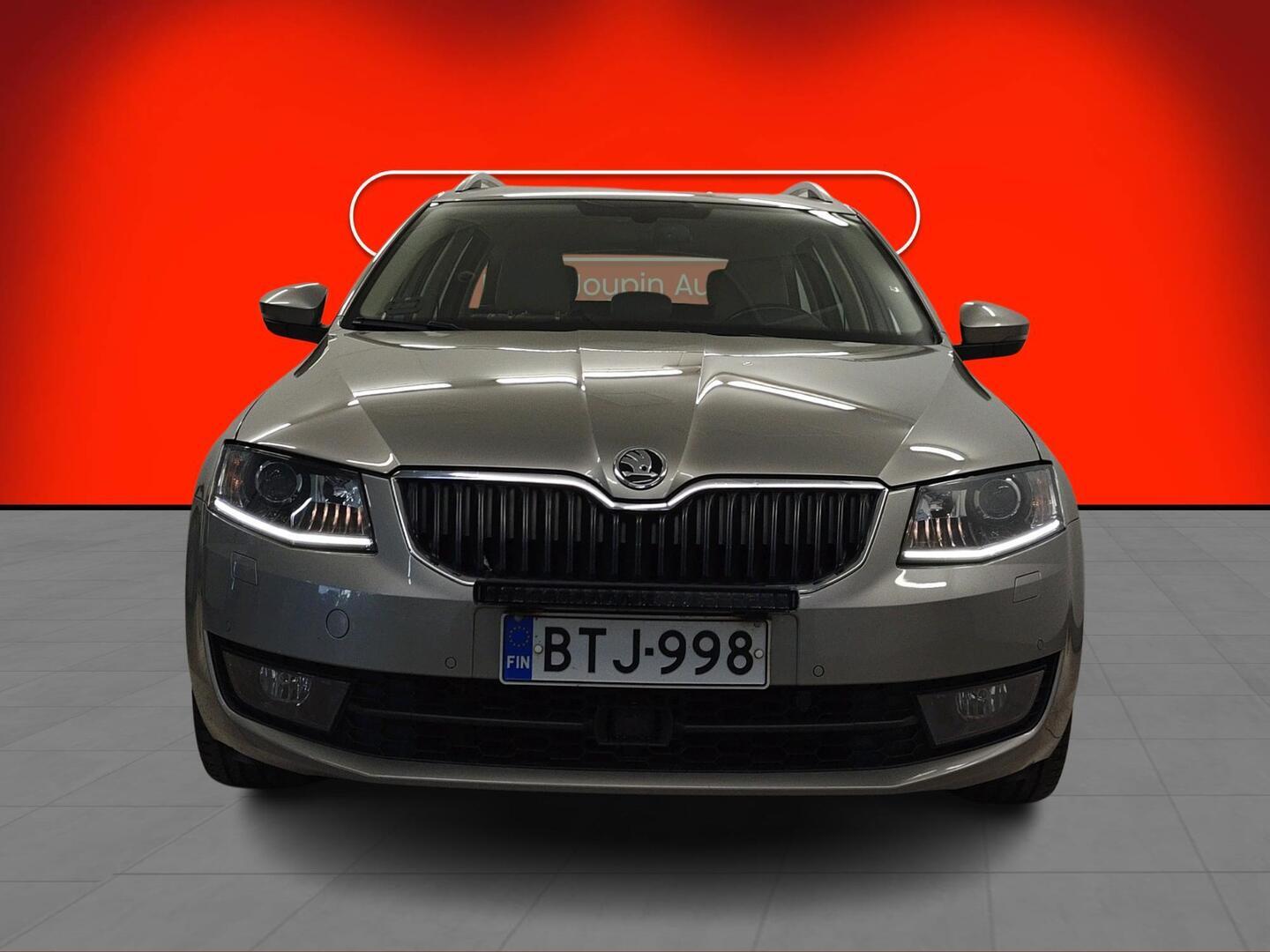 SKODA OCTAVIA 2015