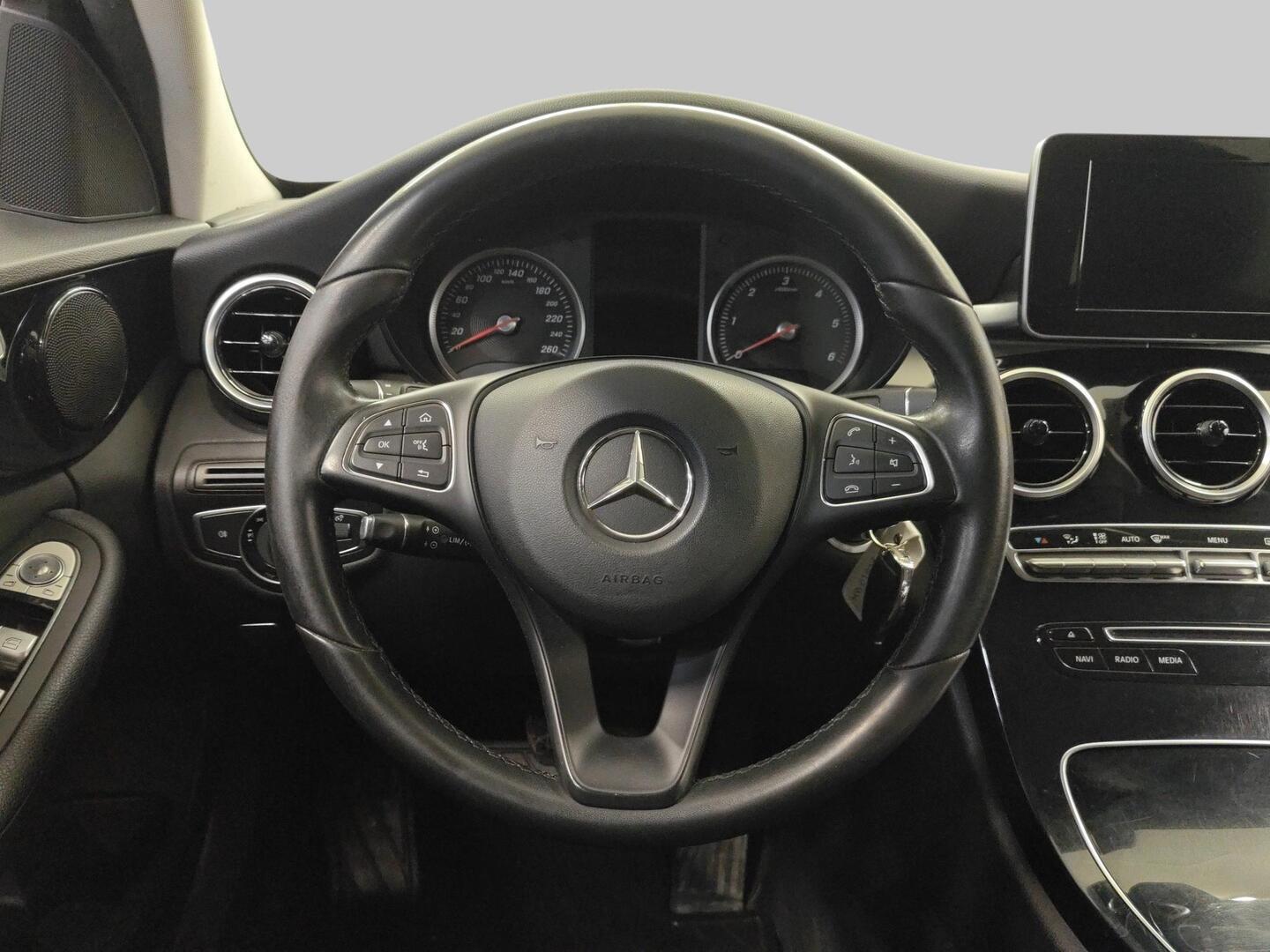 MERCEDES-BENZ C 2017