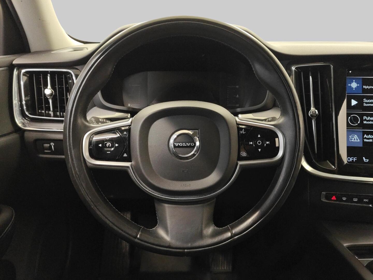 VOLVO V60 2018