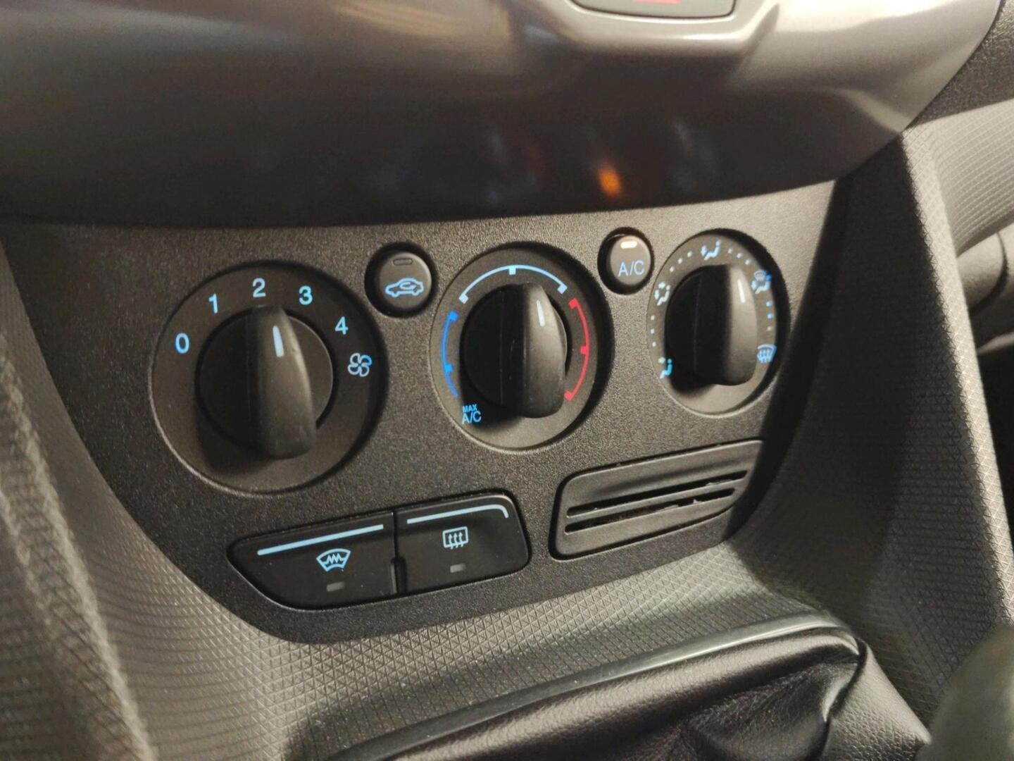 FORD Transit Connect 2015