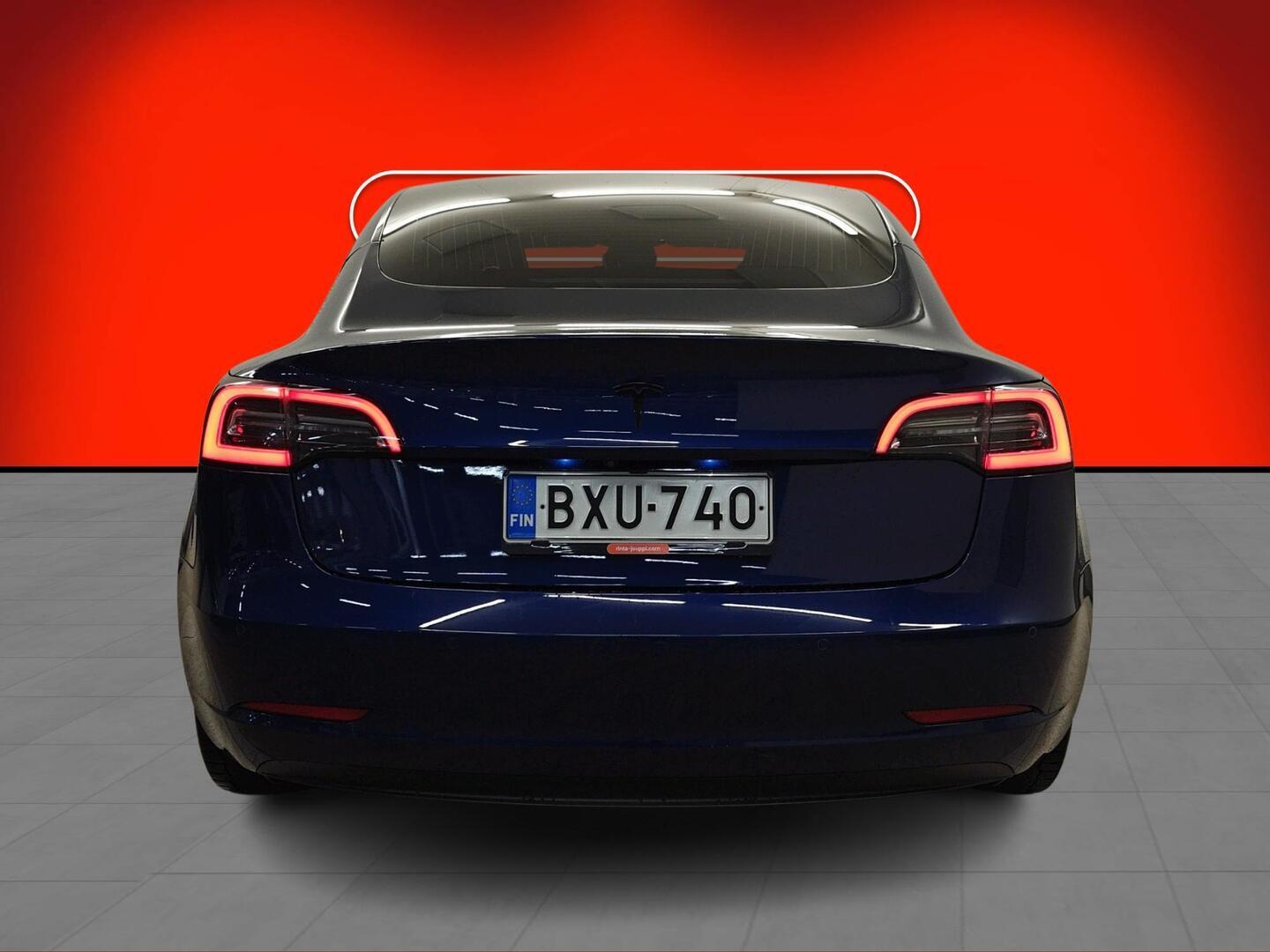 TESLA Model 3 2019