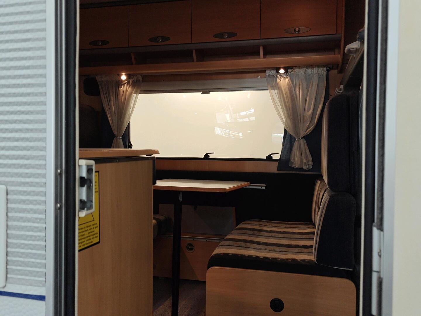 DETHLEFFS A 5881 2002