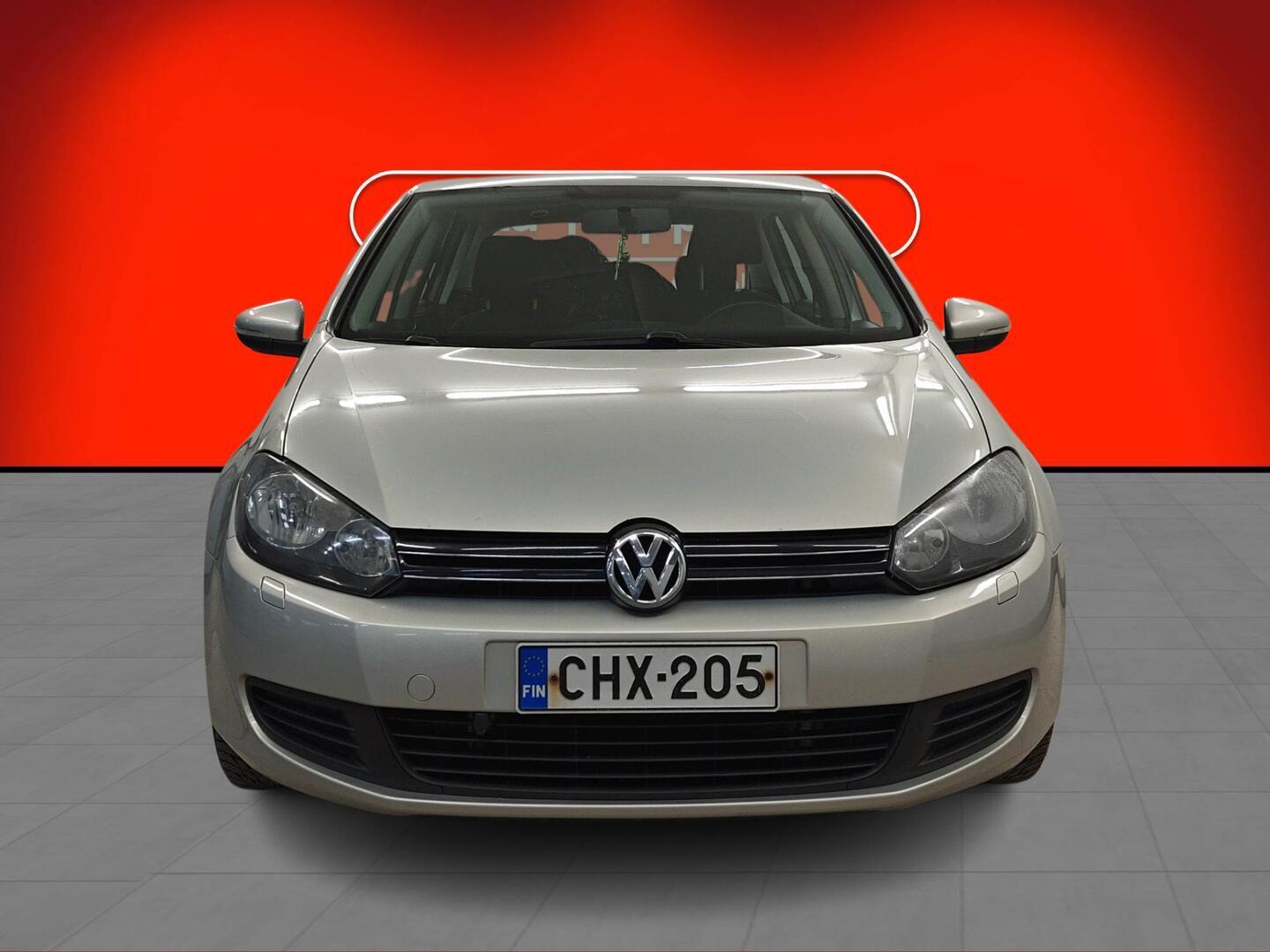 VOLKSWAGEN Golf 2010