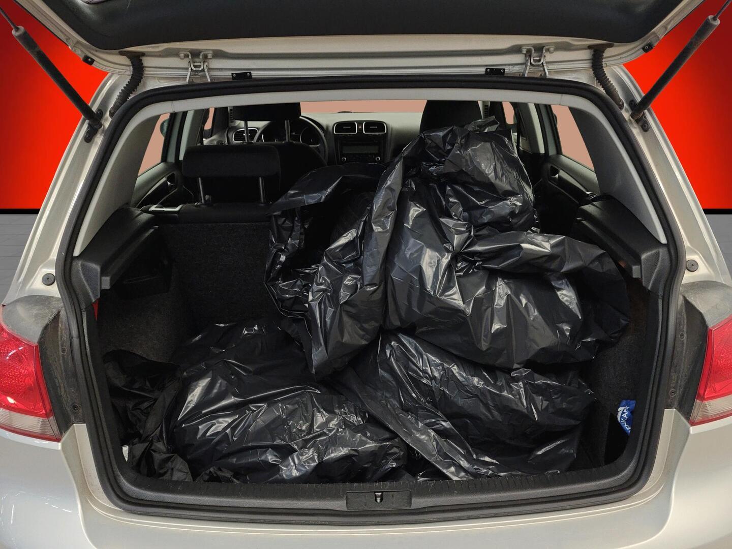 VOLKSWAGEN Golf 2010