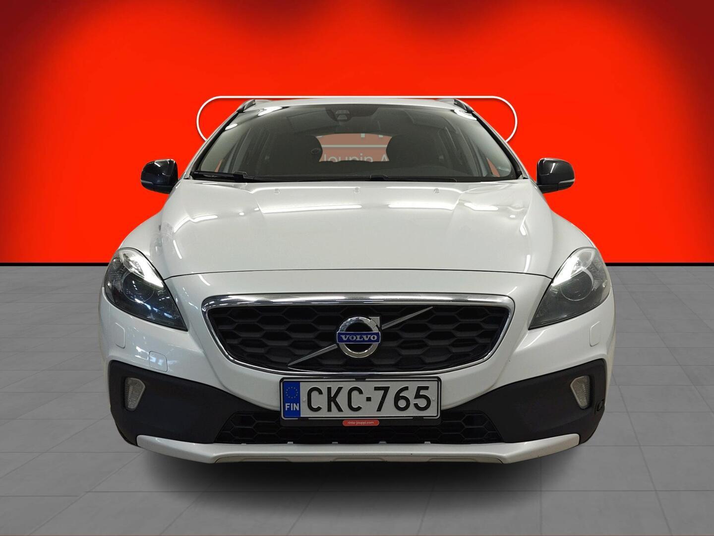 VOLVO V40 Cross Country 2016