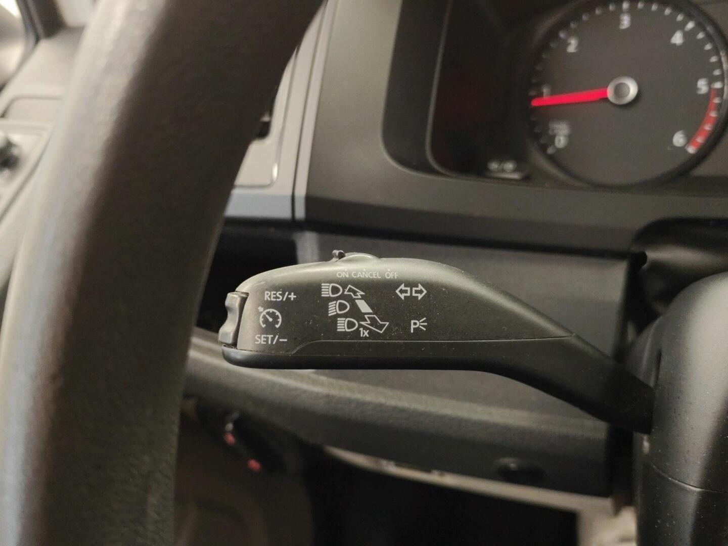 VOLKSWAGEN Transporter 2017