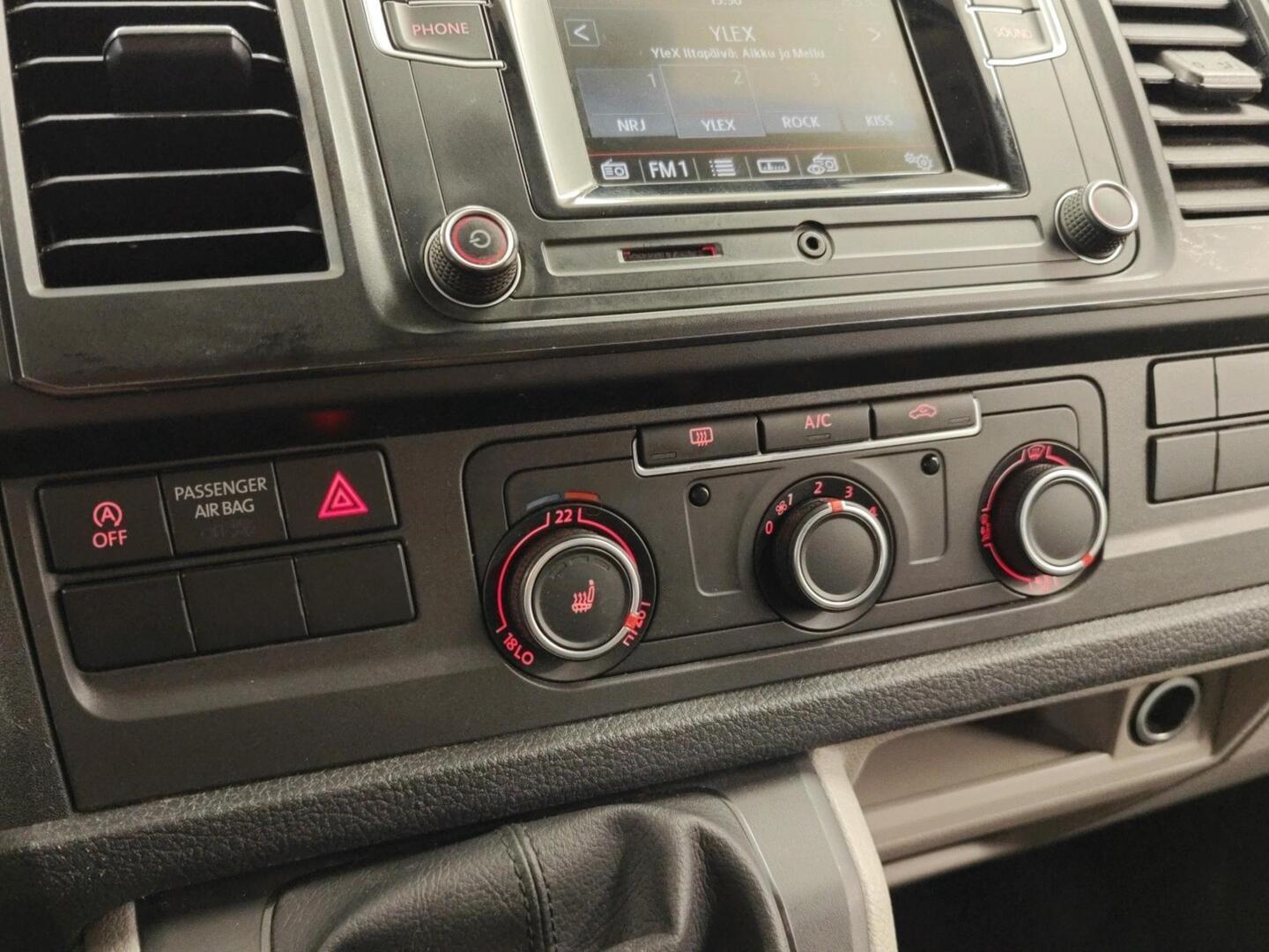VOLKSWAGEN Transporter 2017