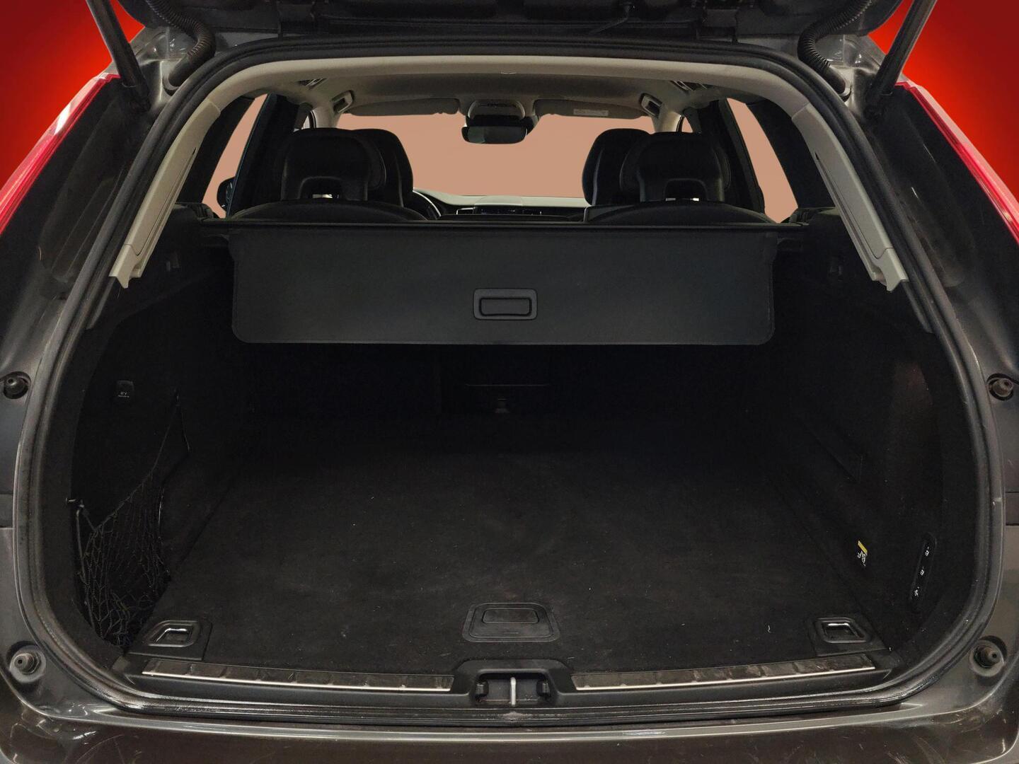 VOLVO XC60 2017