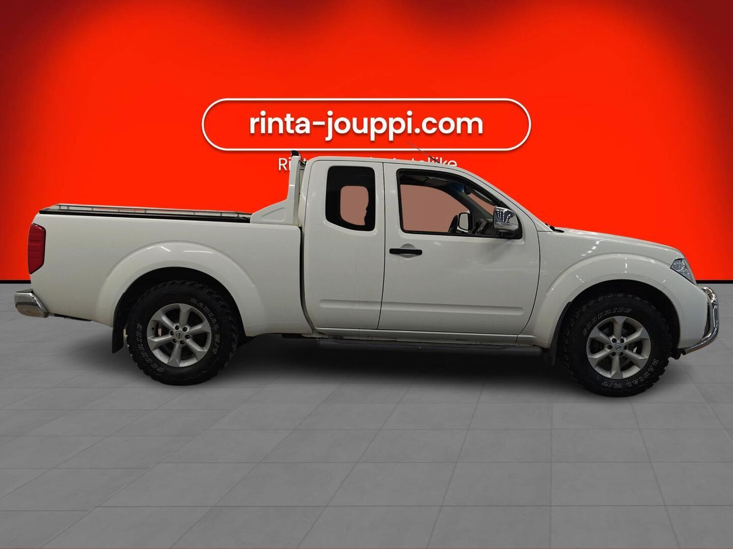 NISSAN Navara 2010
