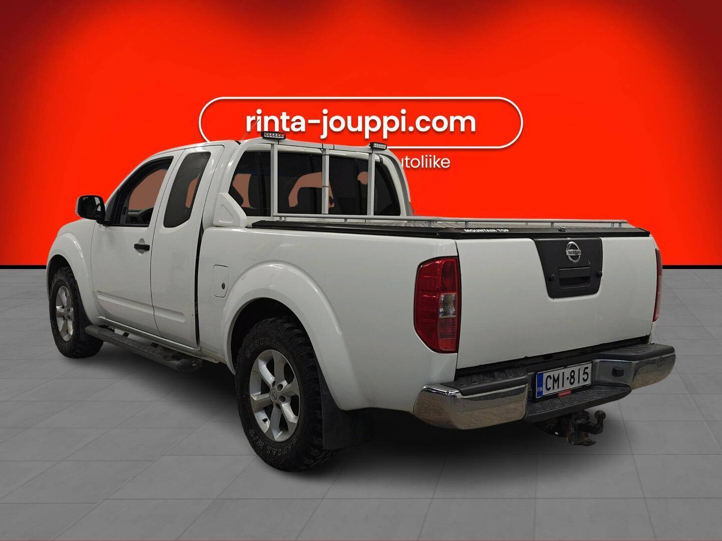 NISSAN Navara 2010