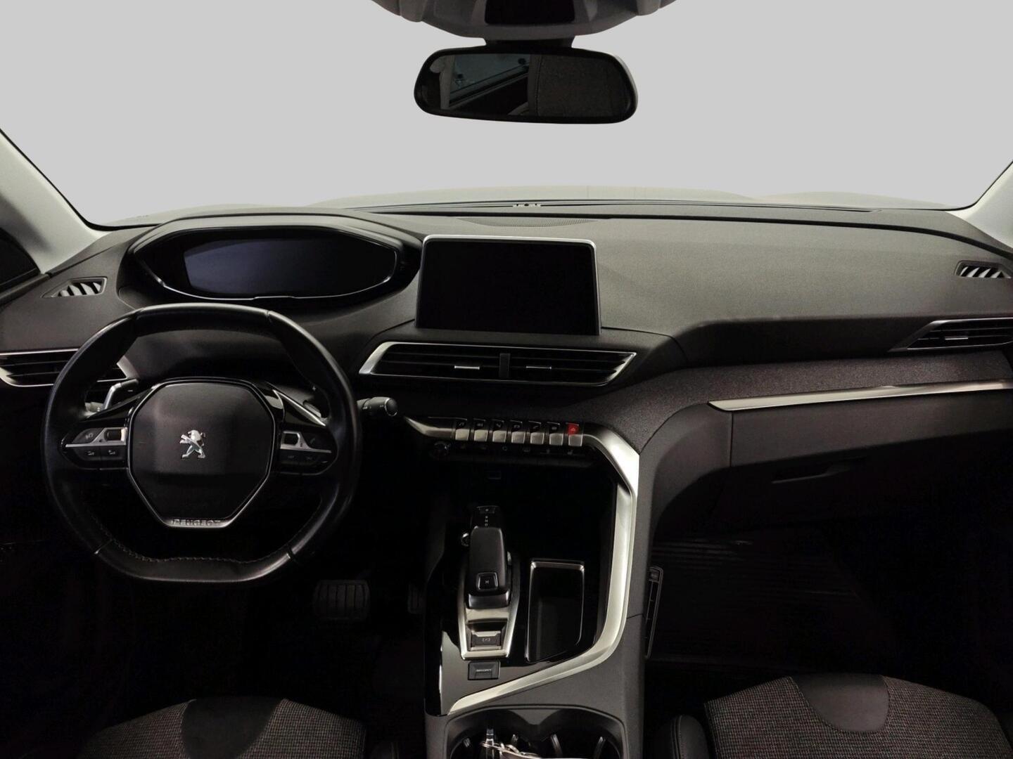 PEUGEOT 5008 2019