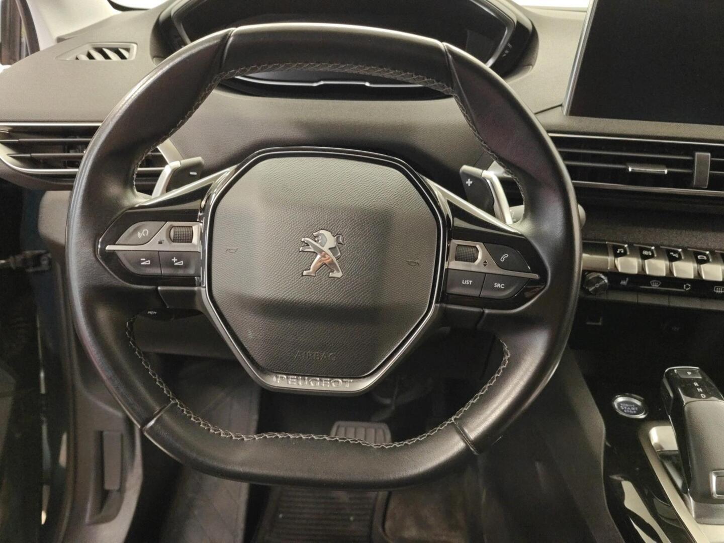 PEUGEOT 5008 2019