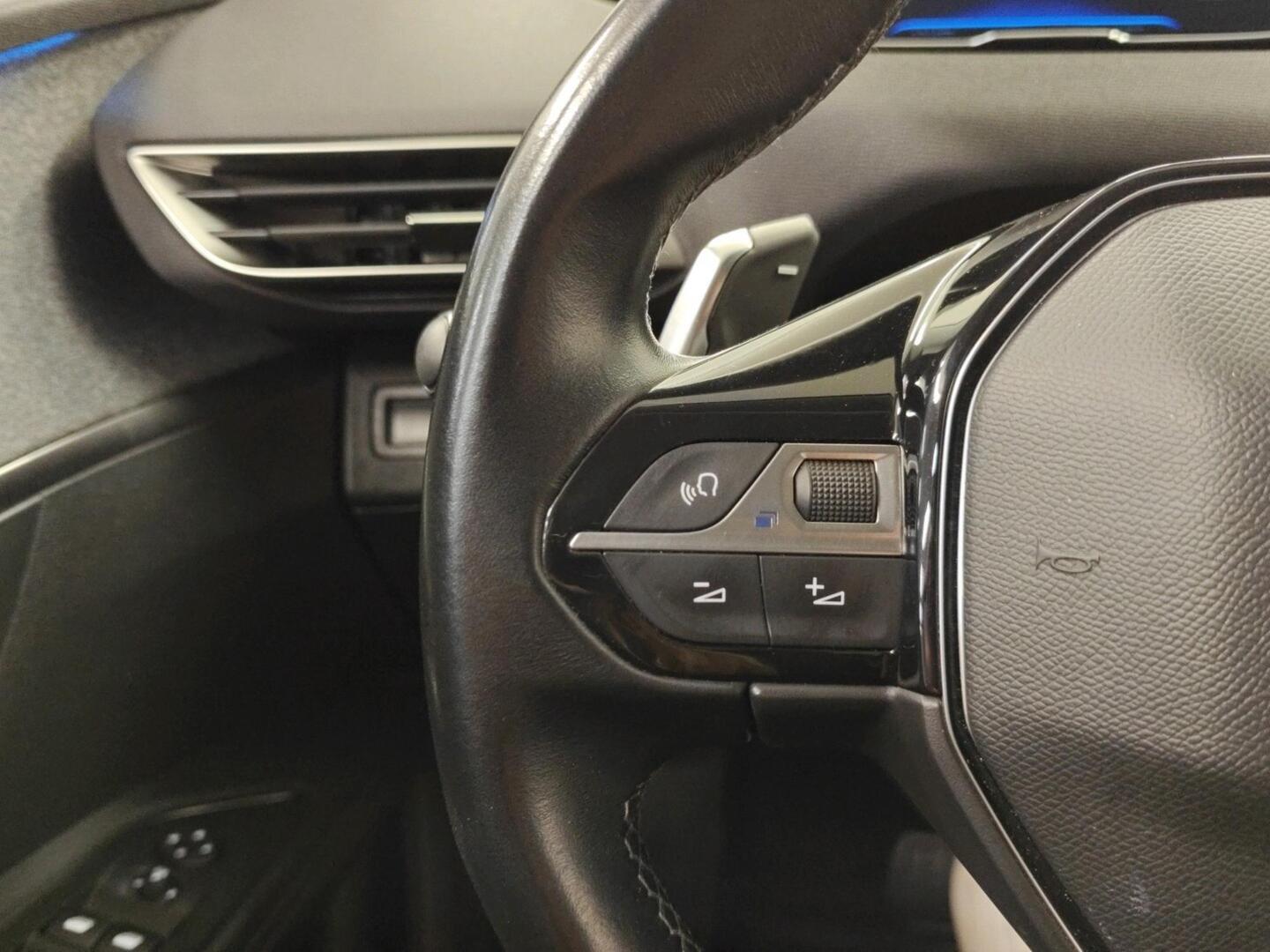PEUGEOT 5008 2019