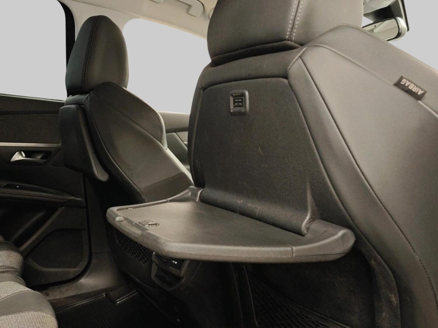 PEUGEOT 5008 2019