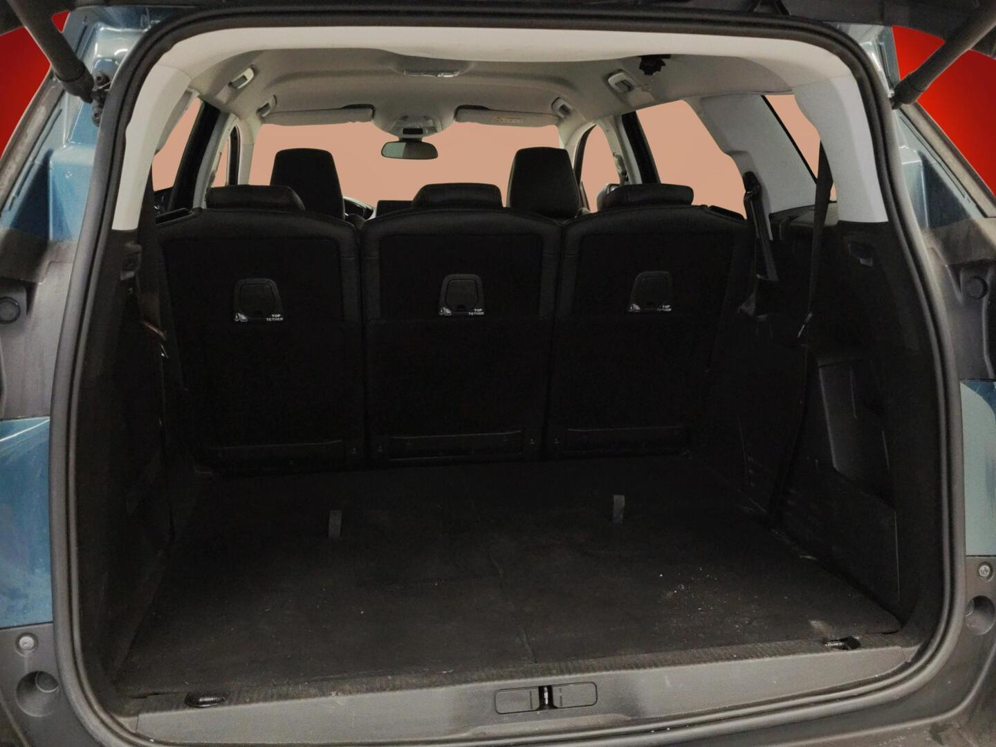 PEUGEOT 5008 2019