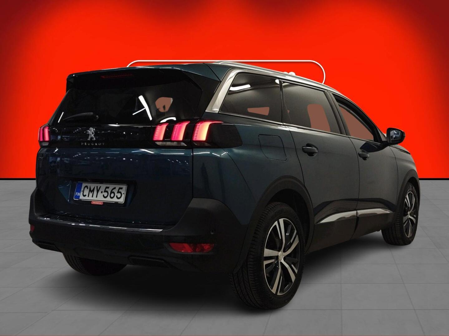 PEUGEOT 5008 2019