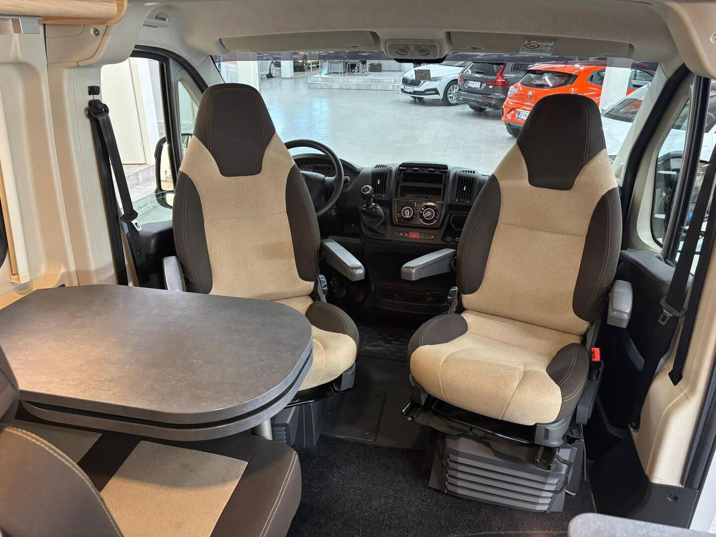 PÖSSL Roadcar R 600 2020