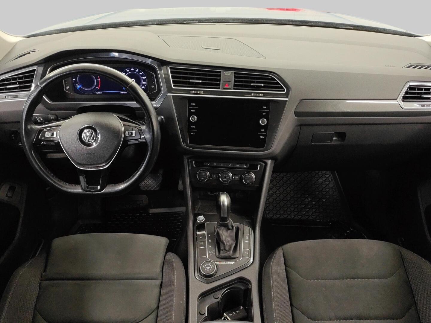 VOLKSWAGEN Tiguan 2020