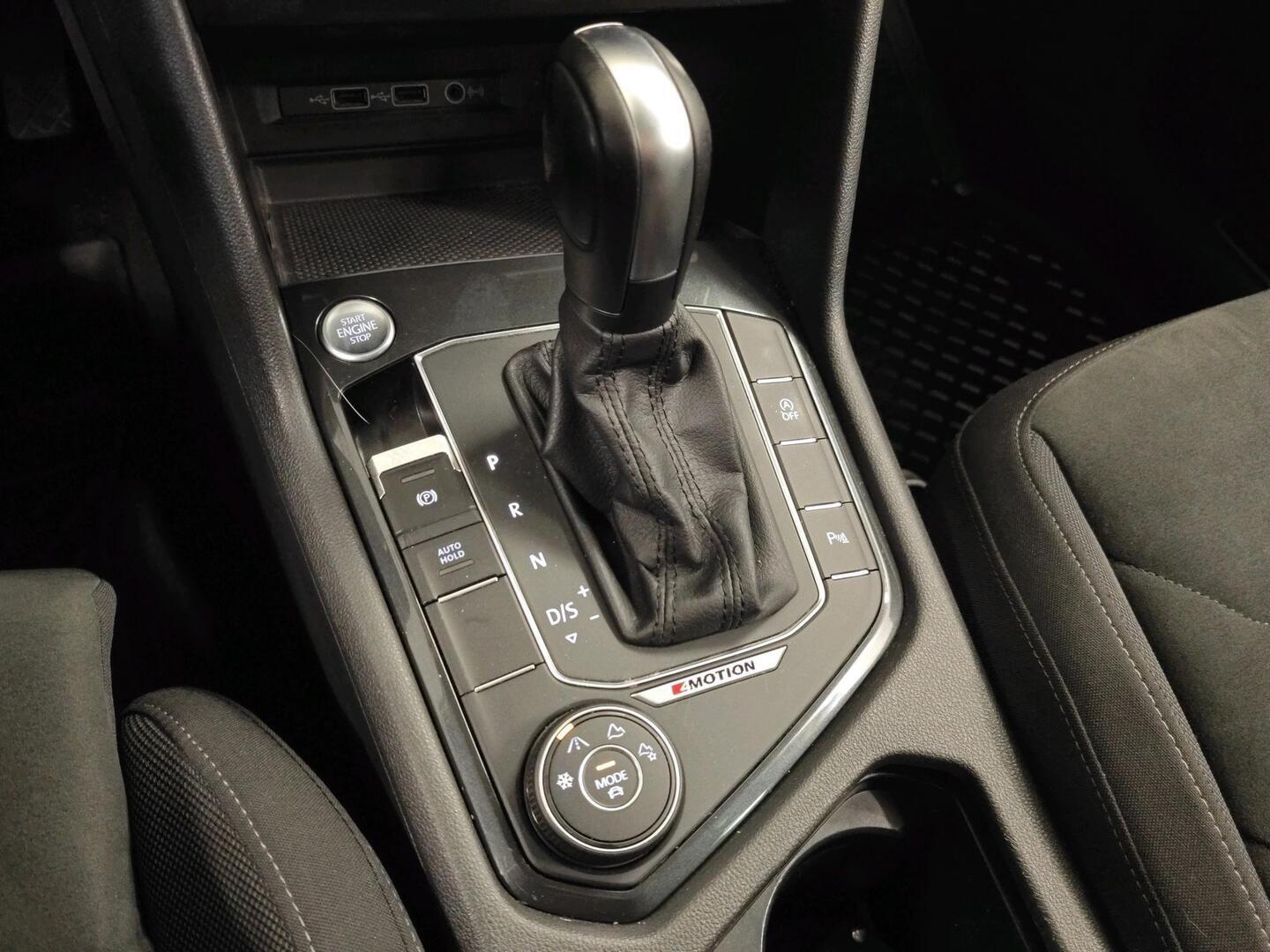 VOLKSWAGEN Tiguan 2020