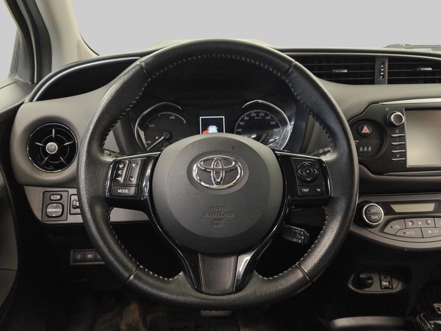 TOYOTA Yaris 2020
