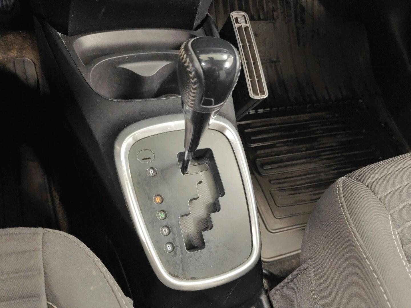 TOYOTA Yaris 2020