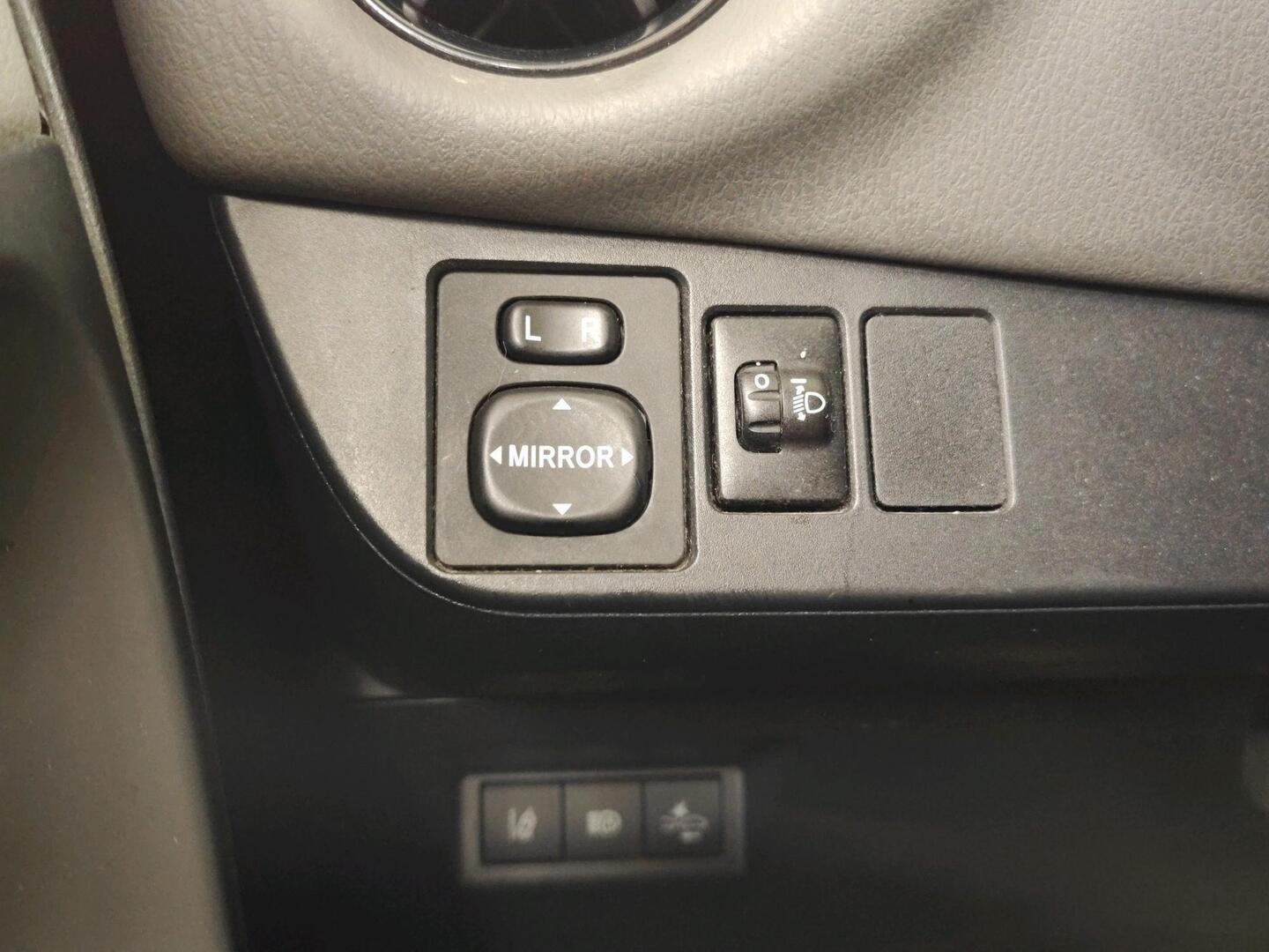 TOYOTA Yaris 2020