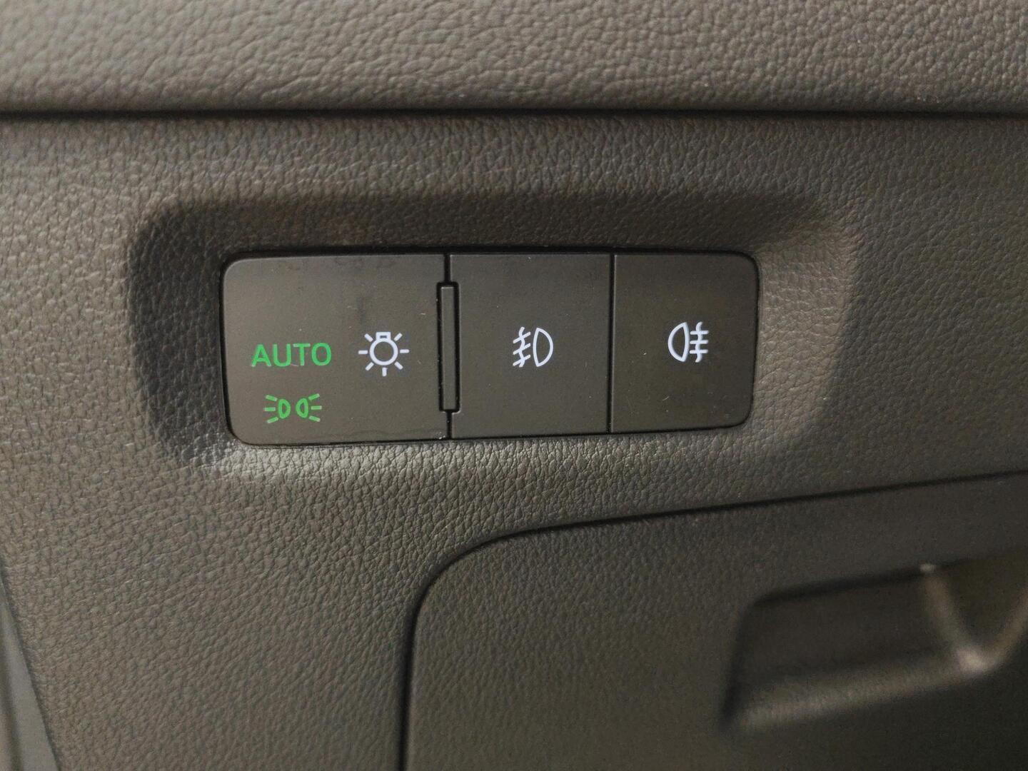SKODA Octavia 2021