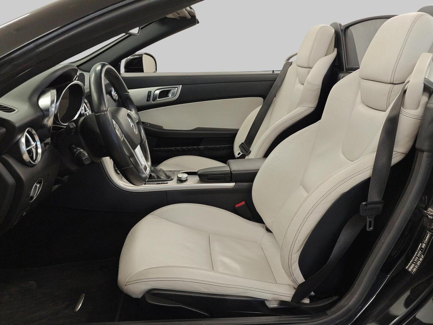 MERCEDES-BENZ SLK 2012