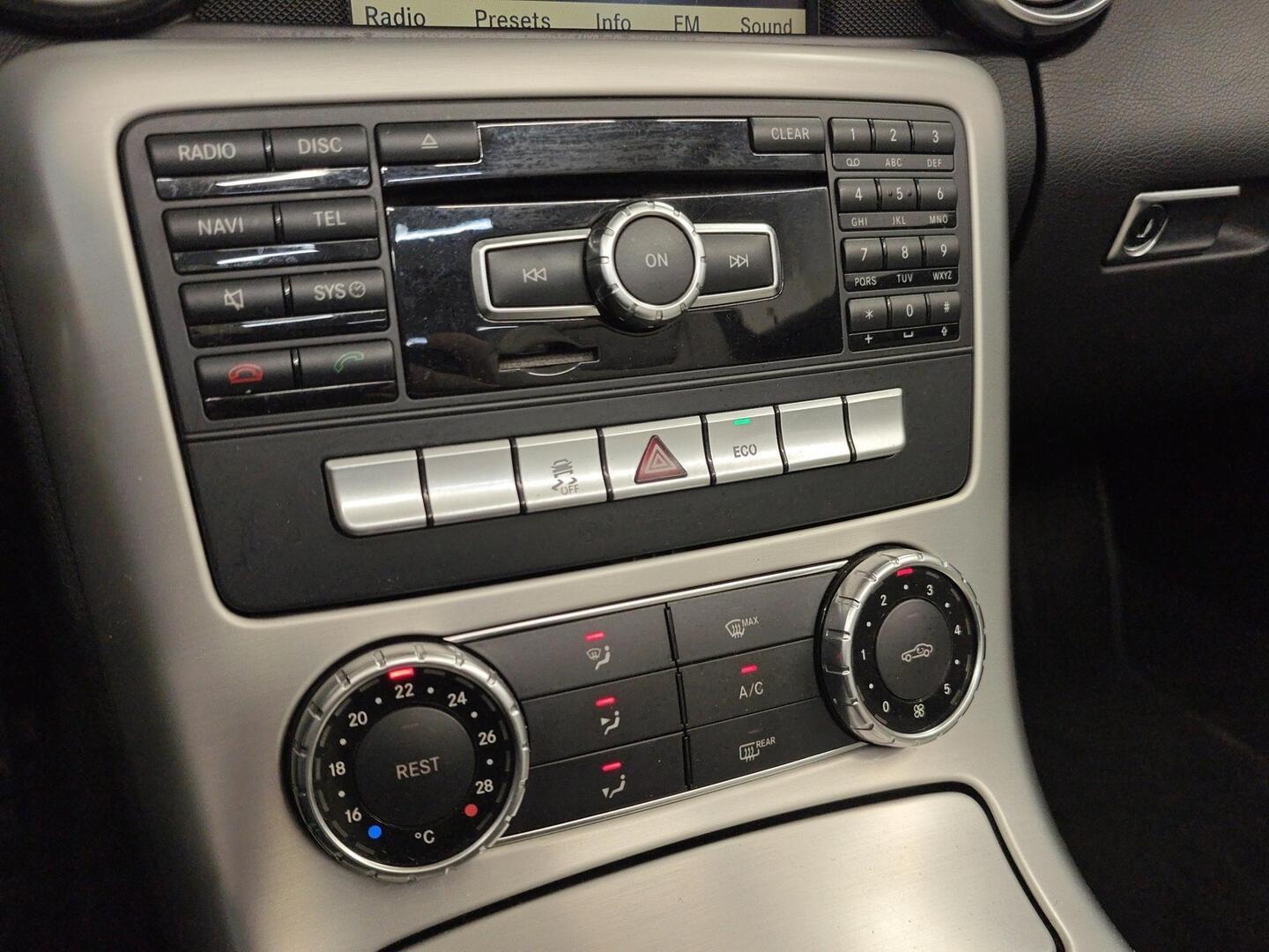 MERCEDES-BENZ SLK 2012