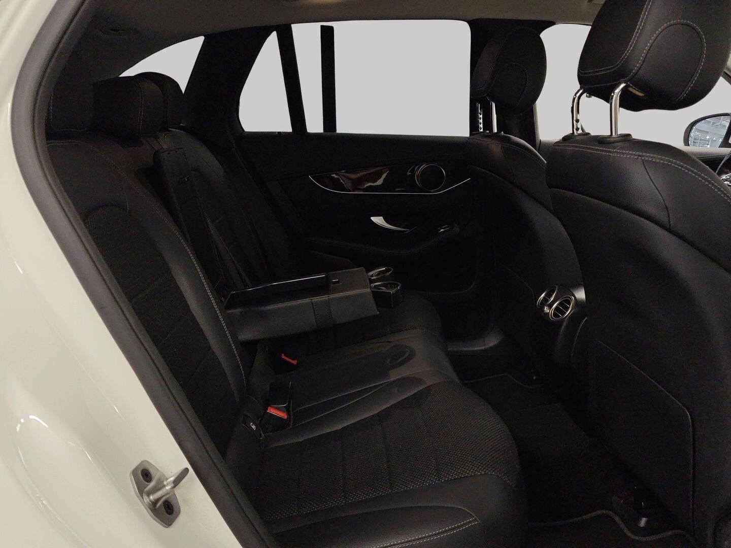 MERCEDES-BENZ GLC 2022