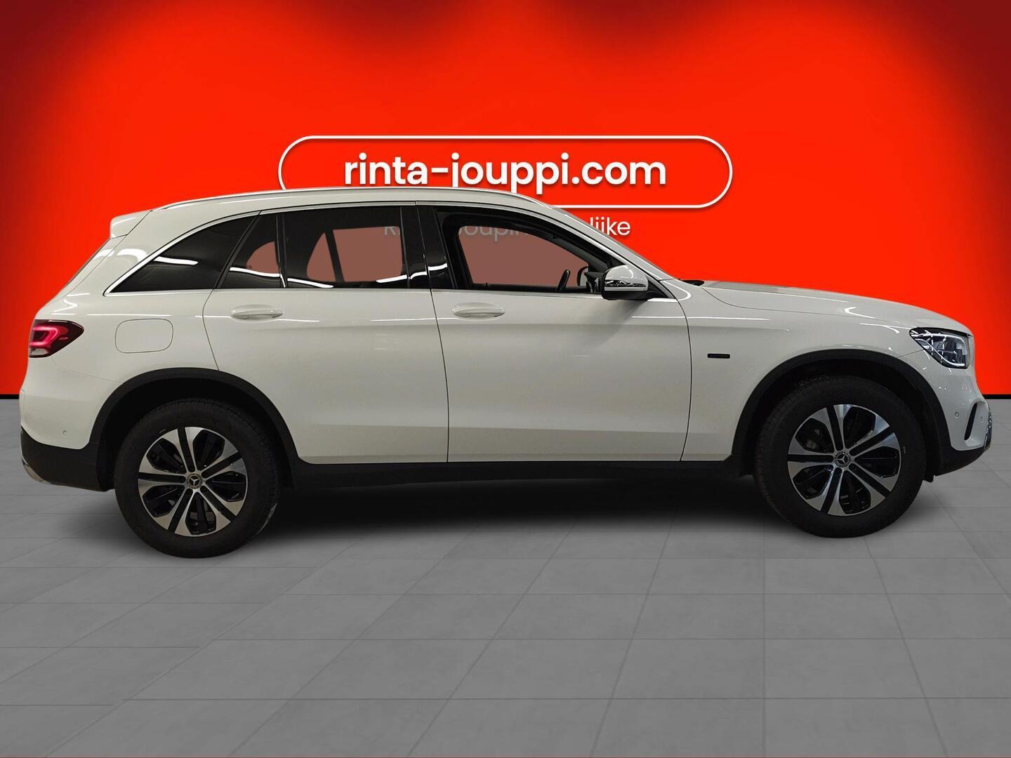 MERCEDES-BENZ GLC 2022