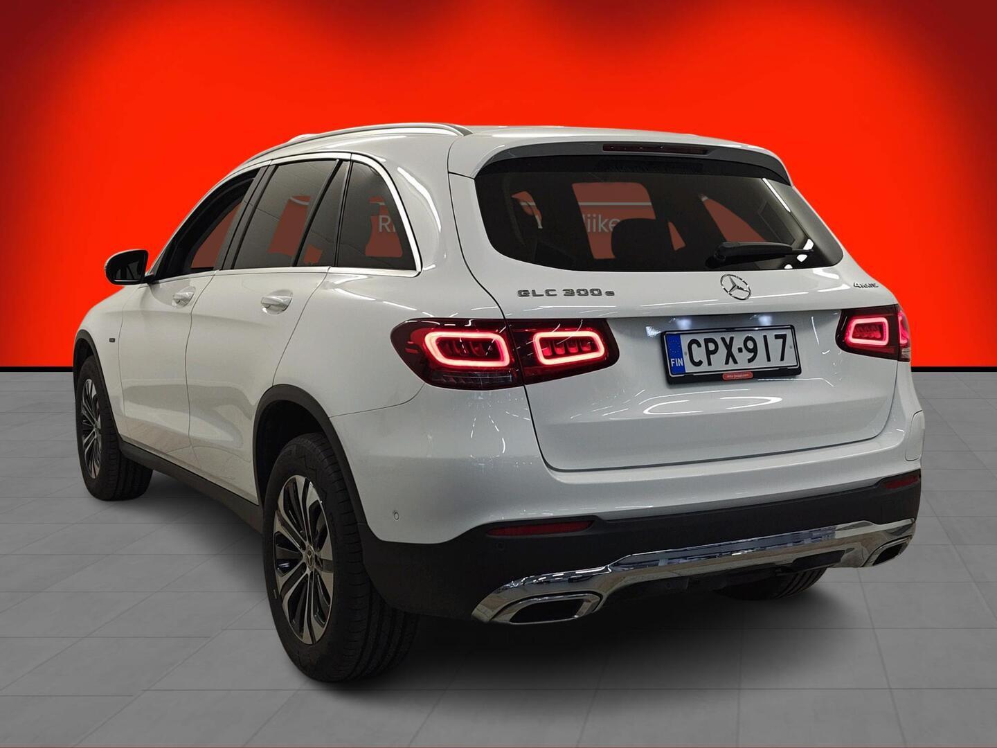 MERCEDES-BENZ GLC 2022