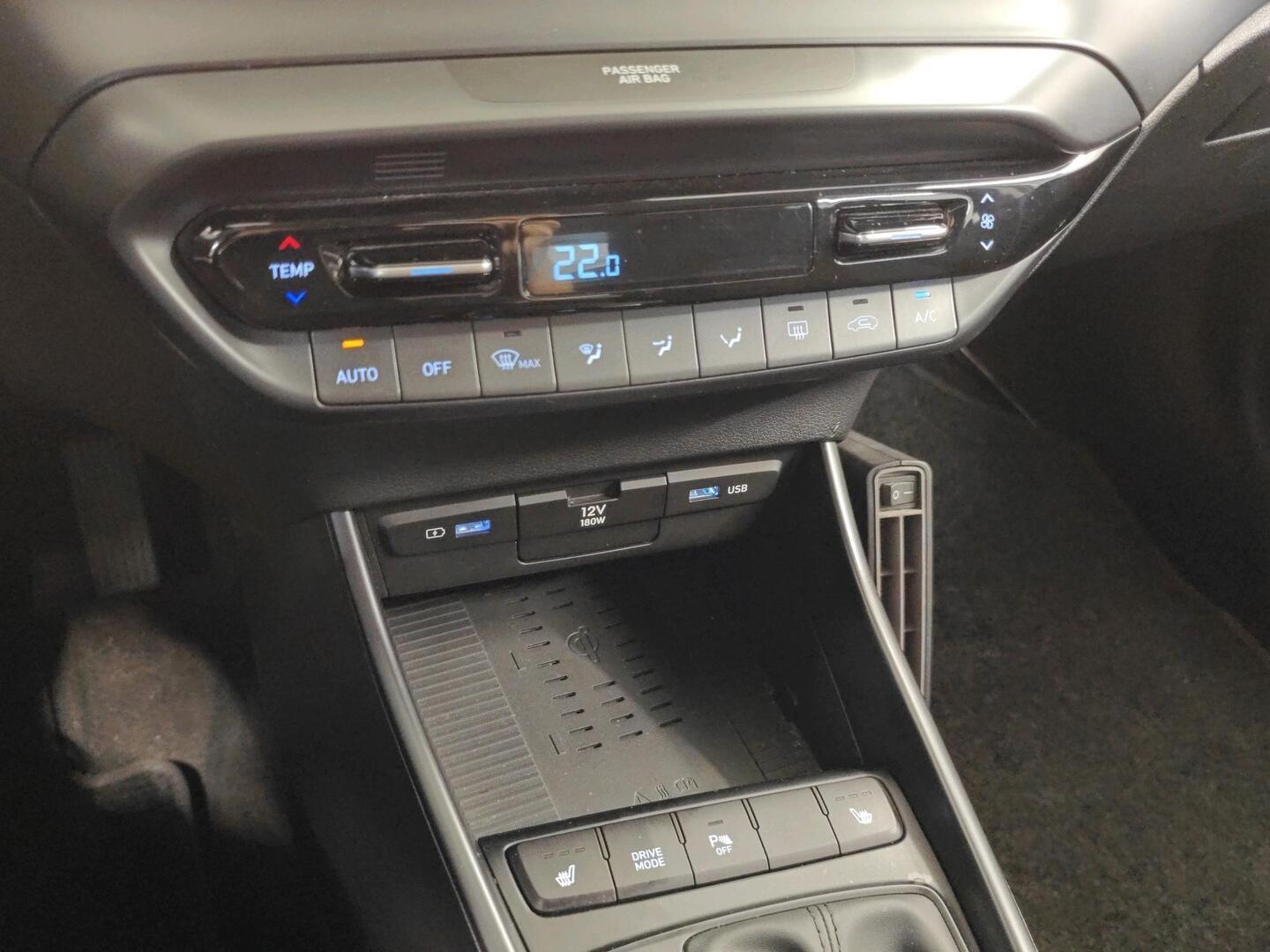 HYUNDAI i20 Hatchback 2023