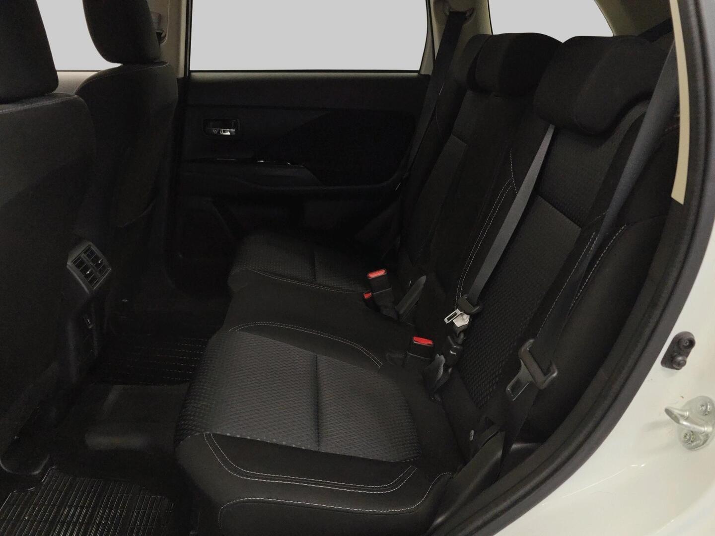 MITSUBISHI Outlander PHEV 2020