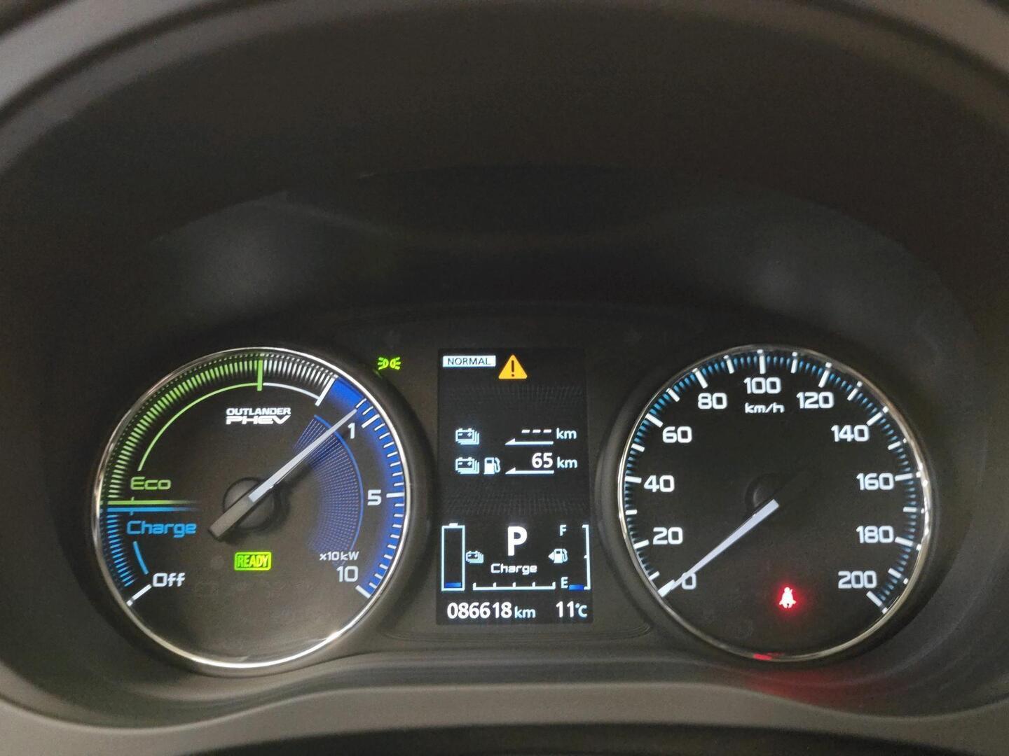 MITSUBISHI Outlander PHEV 2020