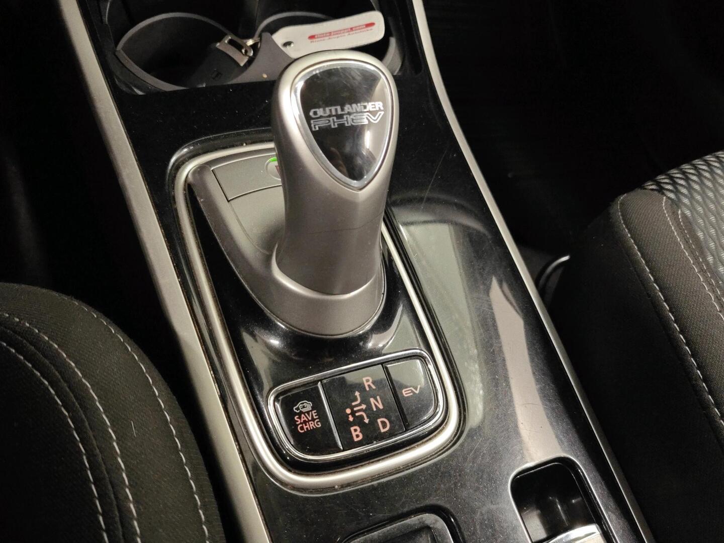 MITSUBISHI Outlander PHEV 2020