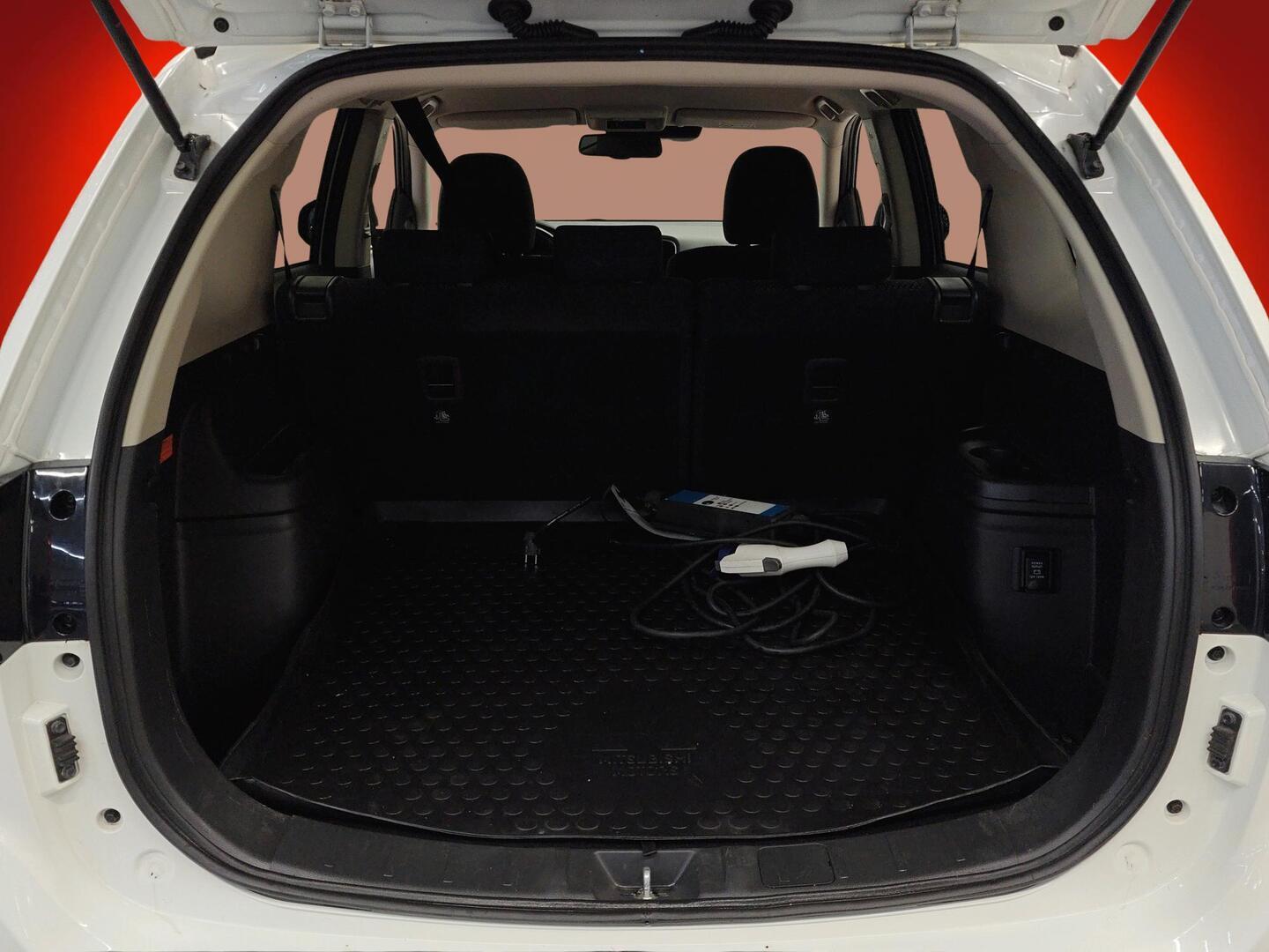 MITSUBISHI Outlander PHEV 2020