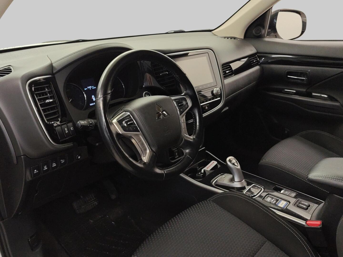 MITSUBISHI Outlander PHEV 2020